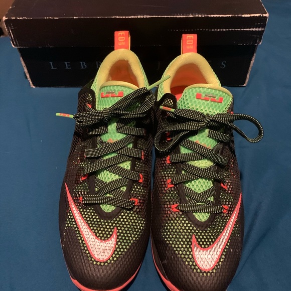 - Lebron 12 lows - Picture 4 of 4